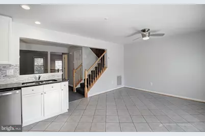 1121 Lindsay Lane, Hagerstown, MD 21742 - Photo 8