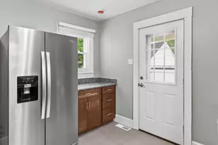 304 N Main St, Hebron, MD 21830 - Photo 16