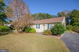 613 S Camden Ave, Fruitland, MD 21826 - Photo 2