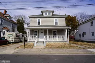 305 E Pine St, Delmar, MD 21875 - Photo 2