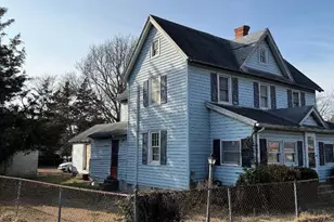 210 Green St, Fruitland, MD 21826 - Photo 2