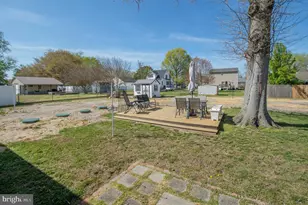 301 Poplar St, Delmar, MD 21875 - Photo 12