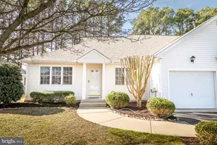 1048 E Schumaker Manor Dr, Salisbury, MD 21804 - Photo 1