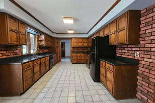 8300 Robin Hood Dr, Salisbury, MD 21804 - Photo 4