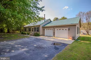 404 S Memorial Dr, Delmar, MD 21875 - Photo 2