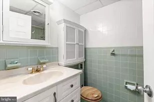 5907 Atlantic Ave, Ocean City, MD 21842 - Photo 16