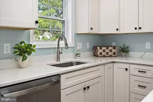 10352 Keyser Point Rd, Ocean City, MD 21842 - Photo 18