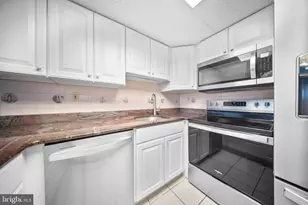 5505 Atlantic Ave, Ocean City, MD 21842 - Photo 12