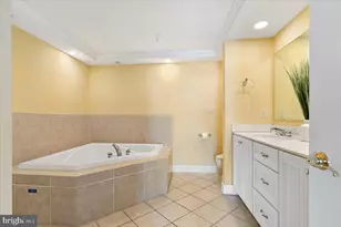 13700 Coastal Hwy, Ocean City, MD 21842 - Photo 22