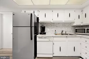 6 72nd St, Ocean City, MD 21842 - Photo 16