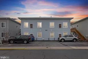 107 Newport Bay Dr, Ocean City, MD 21842 - Photo 2