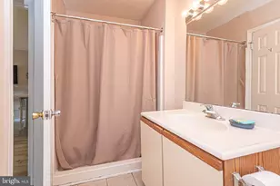 14409 Lighthouse Ave, Ocean City, MD 21842 - Photo 16