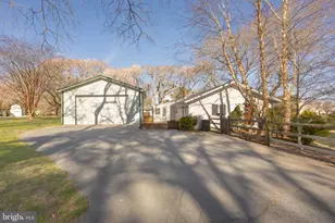 300 Broad St, Berlin, MD 21811 - Photo 2