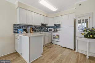 9402 Coastal Hwy, Ocean City, MD 21842 - Photo 16