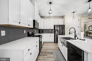 11759 Maid at Arms Ln, Berlin, MD 21811 - Photo 4