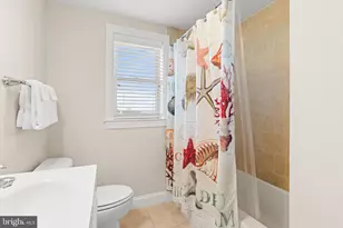 102 25th St, Ocean City, MD 21842 - Photo 32