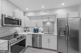 14301 Tunnel Ave, Ocean City, MD 21842 - Photo 12
