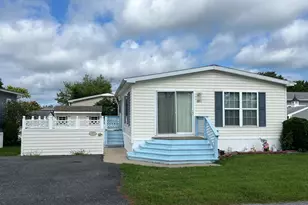 8810 Bay Ridge Dr, Berlin, MD 21811 - Photo 2