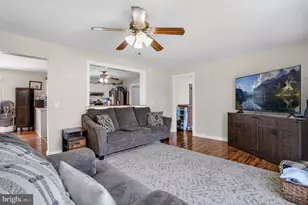 2370 Yardarm Dr, Greenbackville, VA 23356 - Photo 8