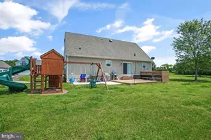 2370 Yardarm Dr, Greenbackville, VA 23356 - Photo 32