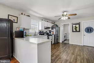 2370 Yardarm Dr, Greenbackville, VA 23356 - Photo 12