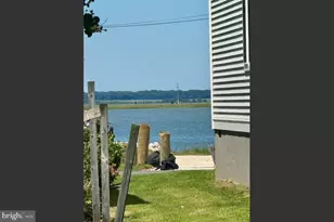 3273 Colona St, Chincoteague Island, VA 23336 - Photo 4