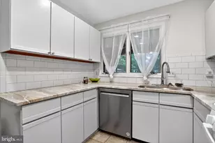 2235 Brigantine Blvd, Greenbackville, VA 23356 - Photo 16