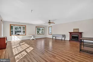 6045 Tarr St, Chincoteague Island, VA 23336 - Photo 6