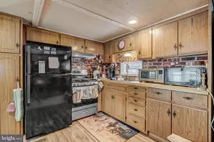 5372 McCleary Dr, Chincoteague Island, VA 23336 - Photo 10