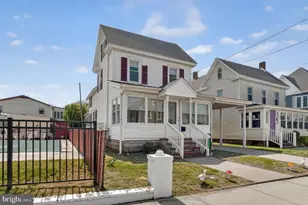 4214 Main St, Chincoteague Island, VA 23336 - Photo 2