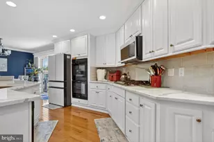 5245 Main St, Chincoteague Island, VA 23336 - Photo 16