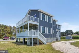 5061 Bay Colony Ln, Chincoteague Island, VA 23336 - Photo 6