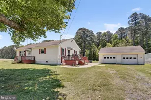18519 Big Rd, Parksley, VA 23421 - Photo 4