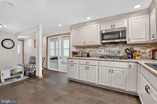 5277 Main St, Chincoteague Island, VA 23336 - Photo 12