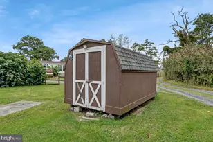 5277 Main St, Chincoteague Island, VA 23336 - Photo 42