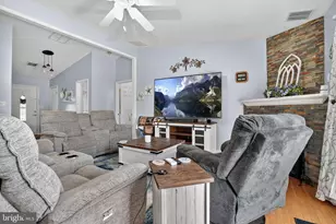 2353 Yardarm Dr, Greenbackville, VA 23356 - Photo 8