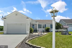 2353 Yardarm Dr, Greenbackville, VA 23356 - Photo 2