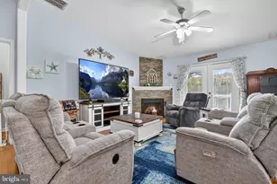 2353 Yardarm Dr, Greenbackville, VA 23356 - Photo 10