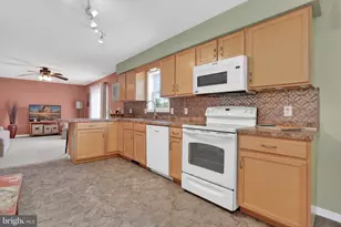 37092 Horizon Ct, Greenbackville, VA 23356 - Photo 14