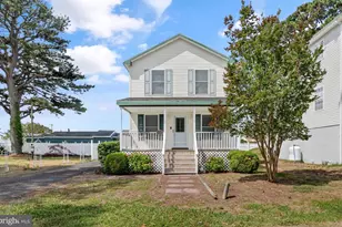 5138 Serenity Ln, Chincoteague Island, VA 23336 - Photo 2