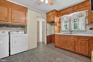 2141 Fleming Rd, Greenbackville, VA 23356 - Photo 20