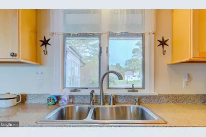 6107 Hopkins Lane, Chincoteague Island, VA 23336 - Photo 18