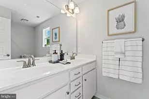 56 Hobbs Hole Ln, Tappahannock, VA 22560 - Photo 16