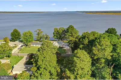 310 E Gwynnfield Road, Tappahannock, VA 22560 - Photo 4