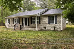 192 E Banbury Rd, Tappahannock, VA 22560 - Photo 2