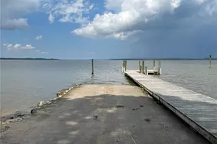 192 E Banbury Rd, Tappahannock, VA 22560 - Photo 1