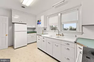 501 Essex St, Tappahannock, VA 22560 - Photo 6