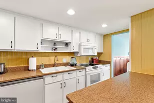 128 Prince St, Tappahannock, VA 22560 - Photo 10