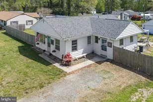 144 Cedar Dr, Dunnsville, VA 22454 - Photo 1