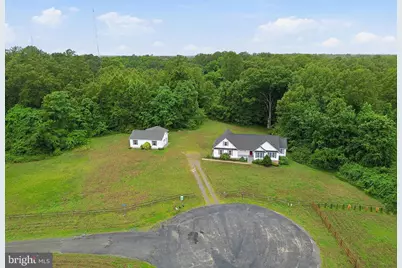 555 Clements Dr, Tappahannock, VA 22560 - Photo 2